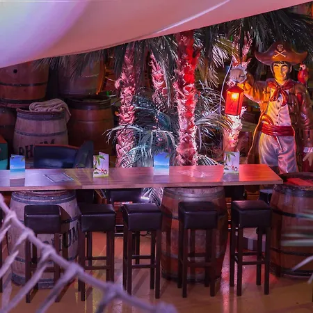 Du Parc - Pirates Hotel Chasseneuil-du-Poitou