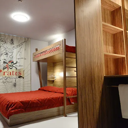 Du Parc - Pirates Hotel