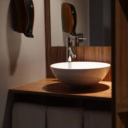 Hotel Du Parc - Pirates Chasseneuil-du-Poitou