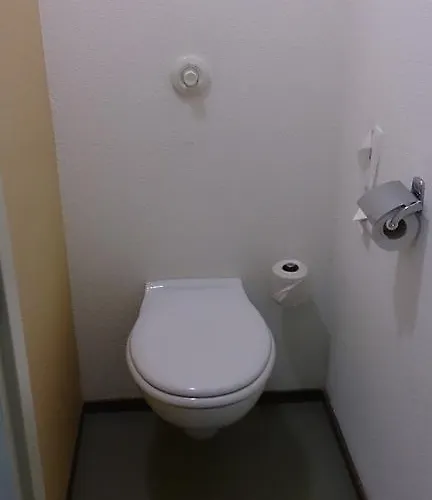 Hotel Du Parc - Pirates Chasseneuil-du-Poitou